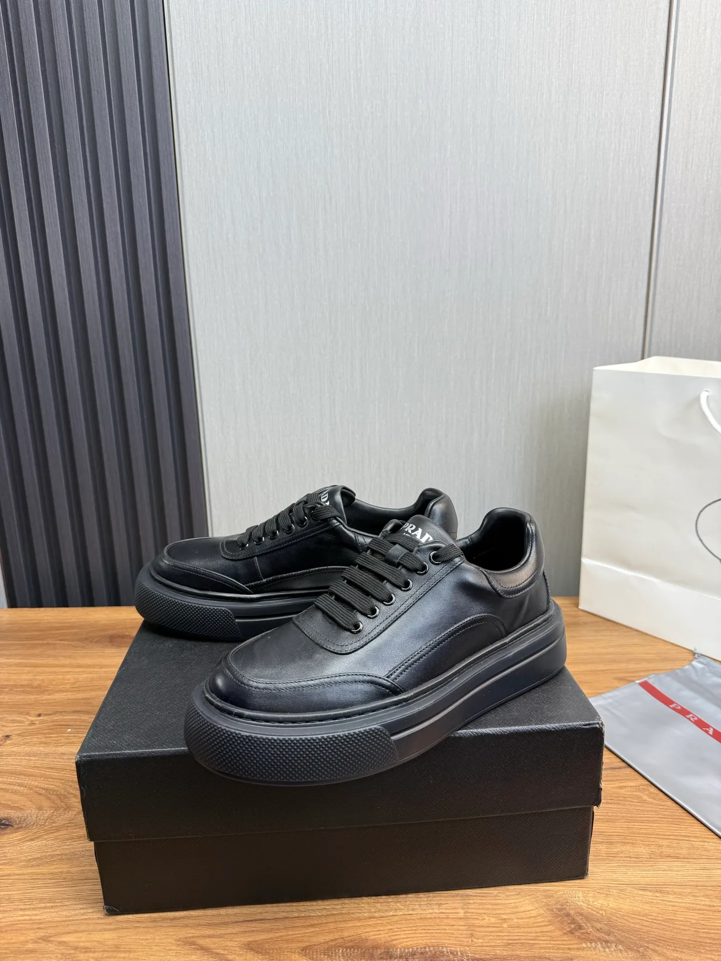 Men's shoes 💰500💰 PRADA【Prada】Men's new casual shoes ⬆️Imported cowhide + genuine leather lining. Anti-slip outsole, 38-44 (customized for 45)